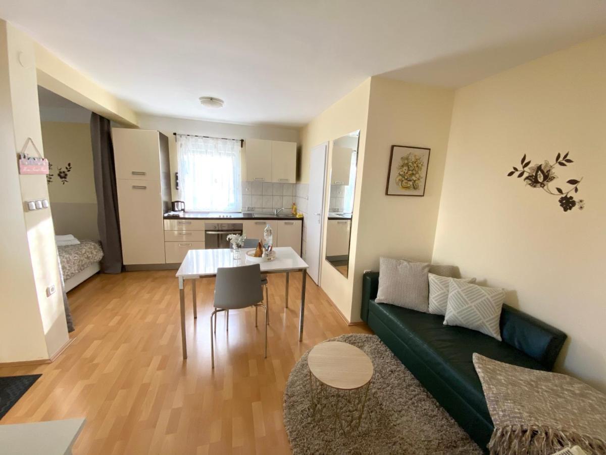 Apartman Lucija Gradici Eksteriør bilde