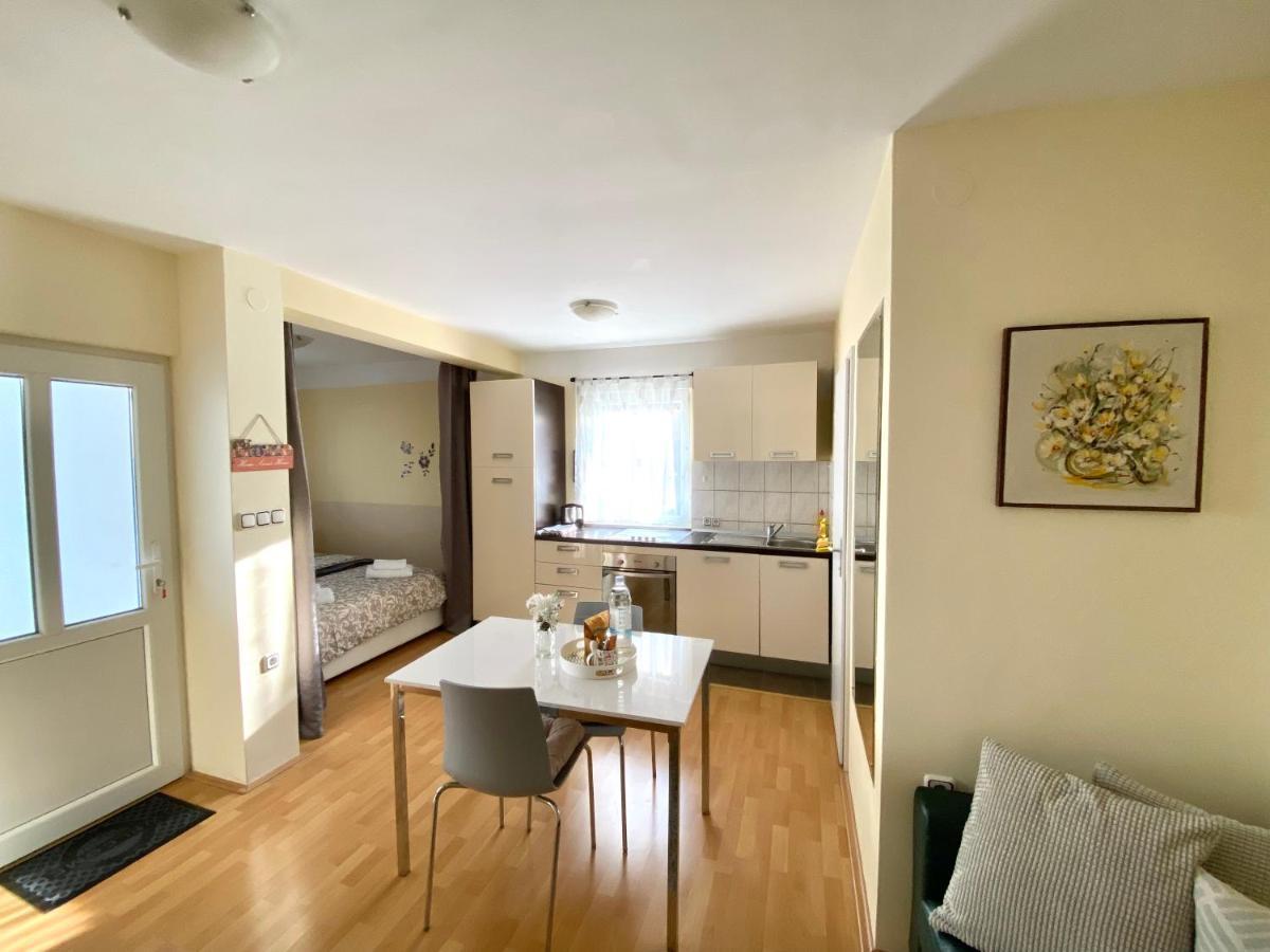 Apartman Lucija Gradici Eksteriør bilde
